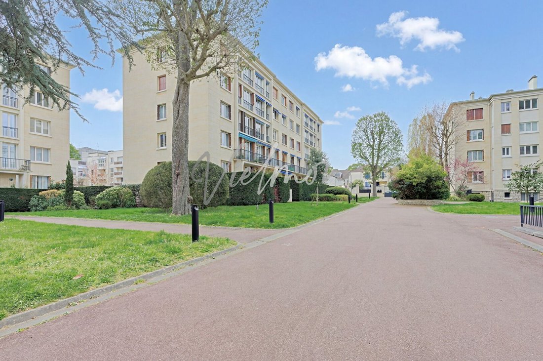 Apartment in Forêt, Saint-Germain-en-Laye, France 5 - 17540723