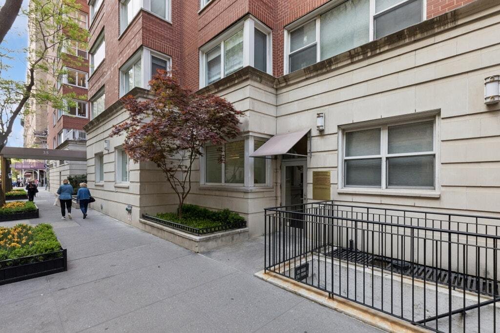 Co Op in New York, New York, United States 5 - 17759578