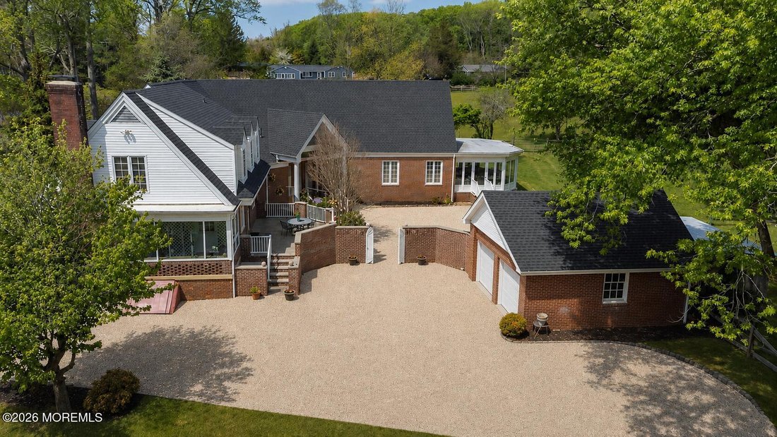 House in Colts Neck, New Jersey, United States 3 - 17936305