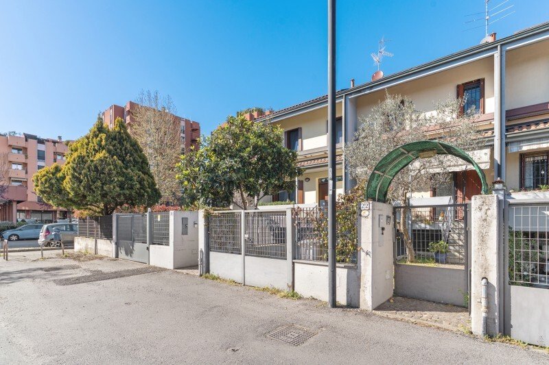 Villa in Segrate Centro, Milano San Felice, Lombardy 2 - 17611993