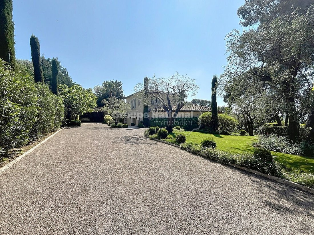 Villa in Mougins, Provence-Alpes-Côte d'Azur, France 4 - 15689943