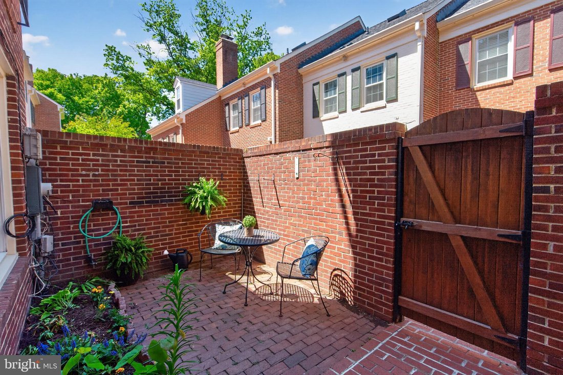 Condo in Arlington, Virginia, United States 4 - 17898034