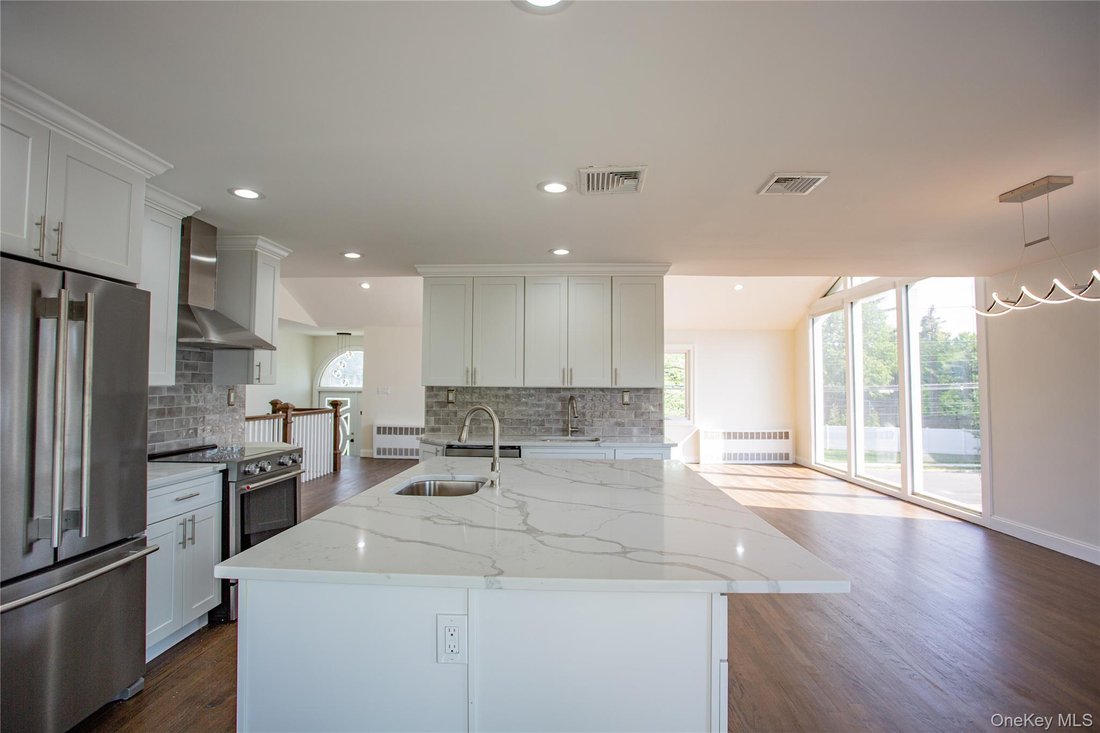 House in Woodmere, New York, United States 4 - 17932166