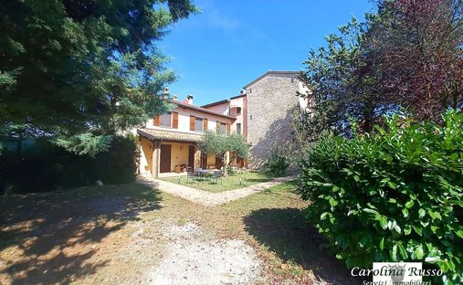 Landhaus in Nocera Umbra, Umbrien, Italien 1