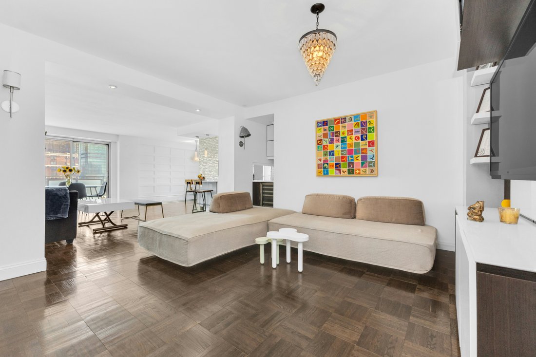 House in New York, New York, United States 4 - 17505212