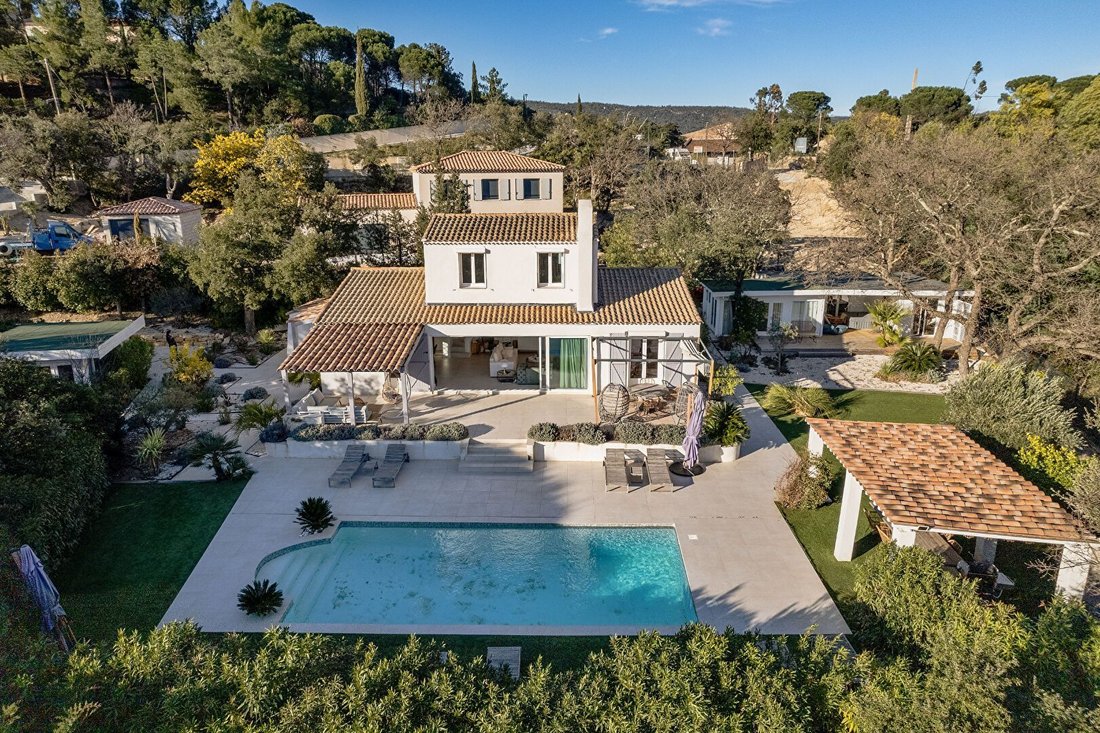 Villa in Le Plan-de-la-Tour, Provence-Alpes-Côte d'Azur, France 1 - 16953863