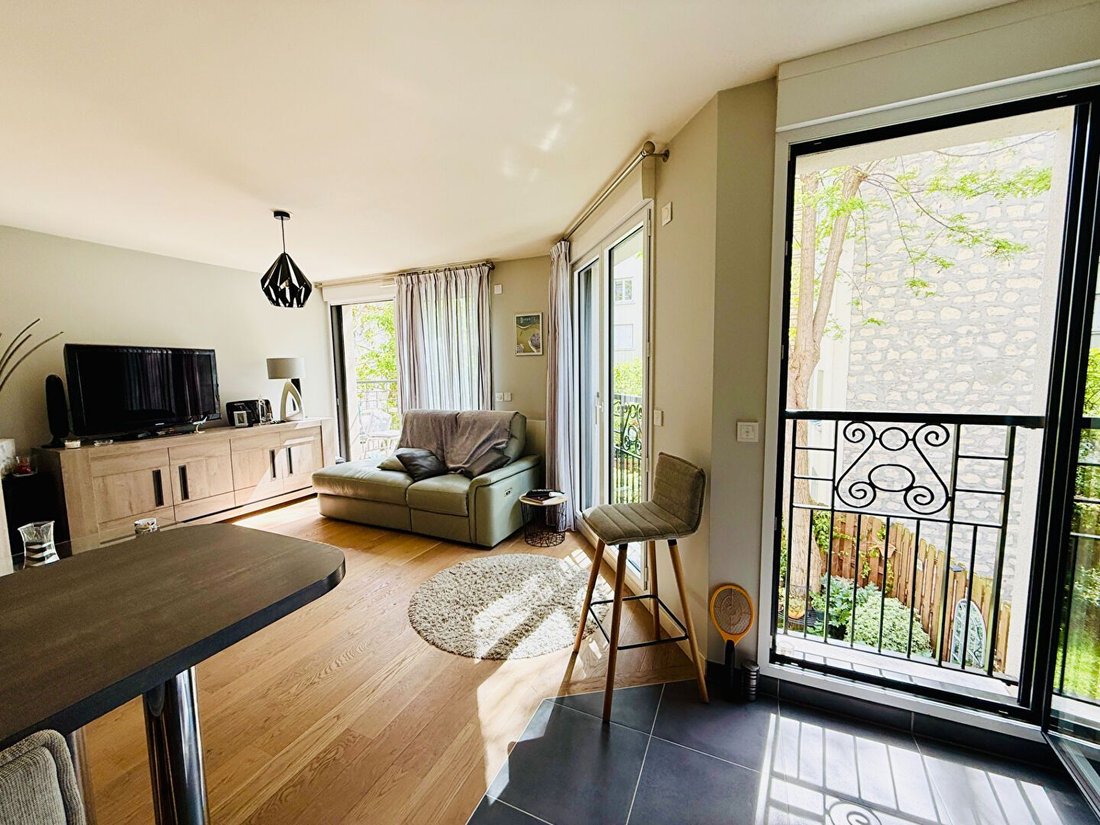 Apartment in Plateau-Grèves-Europe-Gare du Stade-Fossés Jean, Colombes, France 4 - 17469194