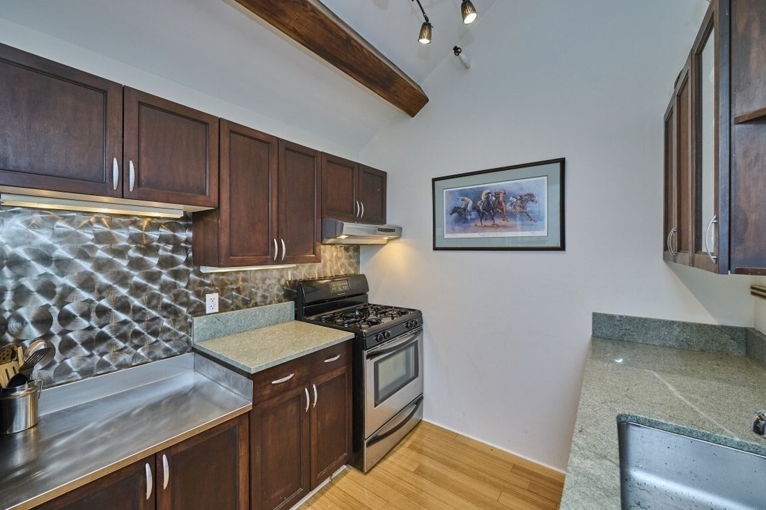 Condo in Boston, Massachusetts, United States 4 - 17929820