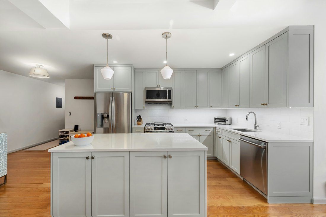 Co Op in New York, New York, United States 5 - 17730784