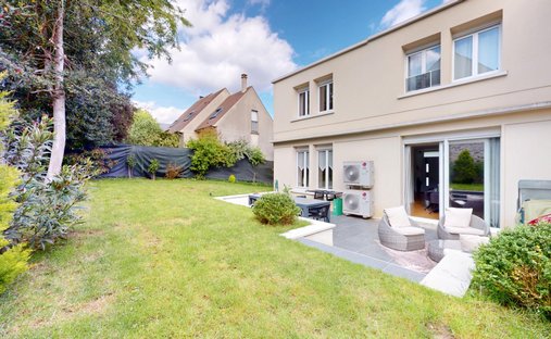 House in Carriere-Bois Rochefort, Cormeilles-en-Parisis, France 1