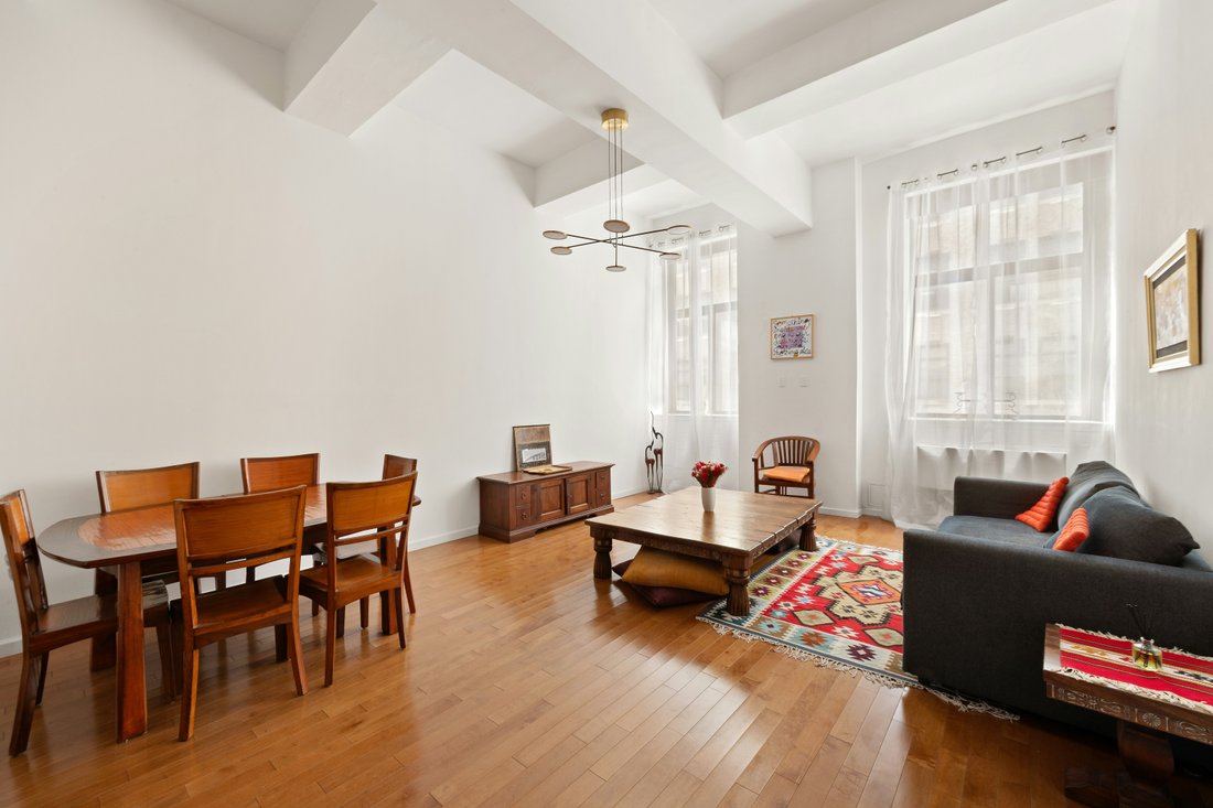 House in New York, New York, United States 1 - 17544438