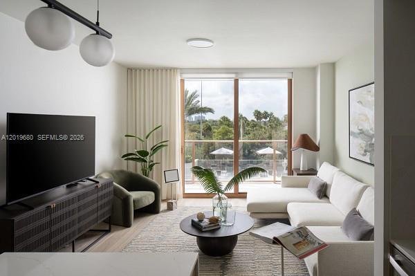 Miami Beach, Florida, United States 4 - 17939695