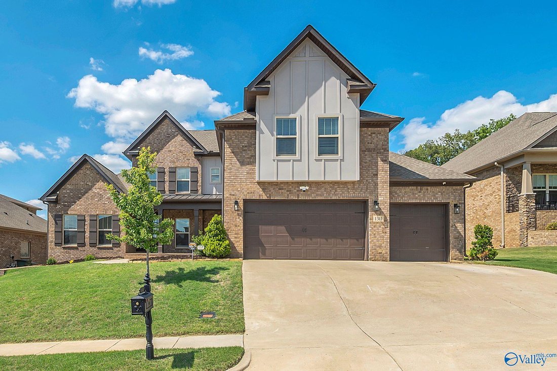 House in Redstone Arsenal, Alabama, United States 1 - 17933571