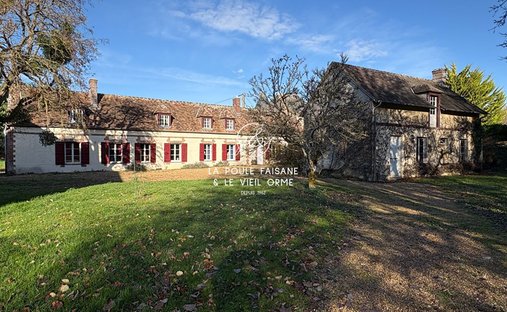 House in Houdan, Ile-de-France, France 1