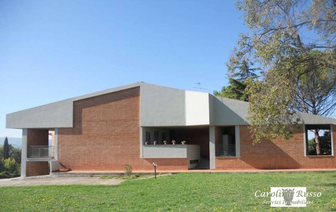 Villa in Historic Center, Terni, Umbria 1 - 16623414