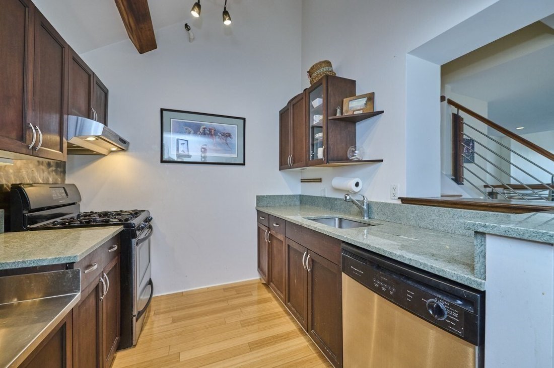 Condo in Boston, Massachusetts, United States 5 - 17929820