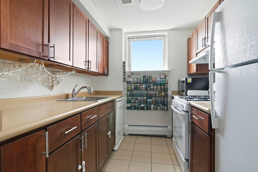 Co Op in New York, New York, United States 5 - 17748292