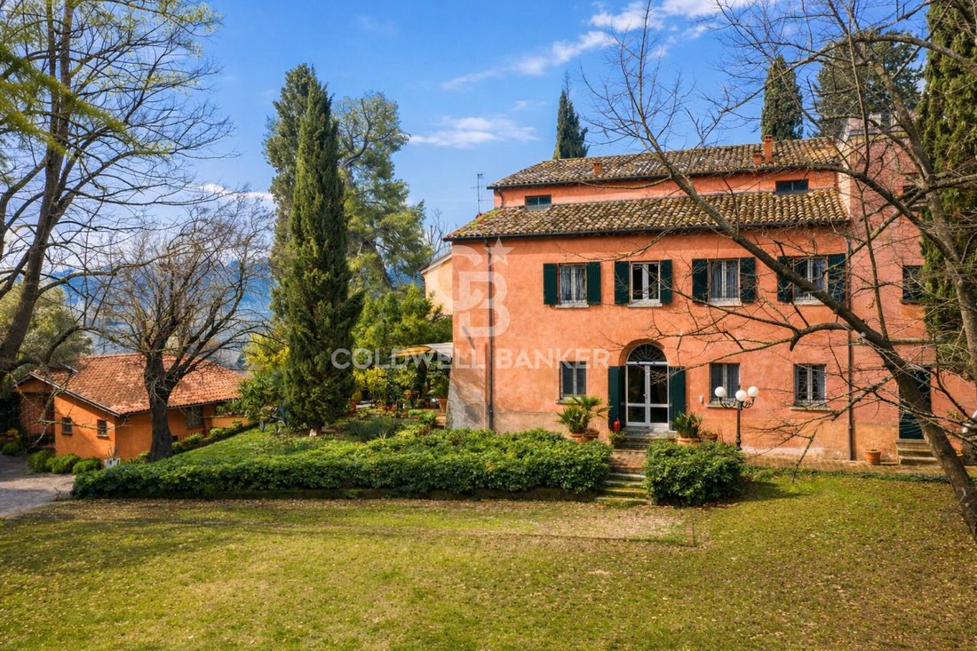 Villa in Santarcangelo di Romagna, Emilia-Romagna, Italy 1 - 17941669