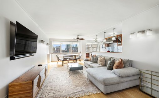 House in New York, New York, United States 1