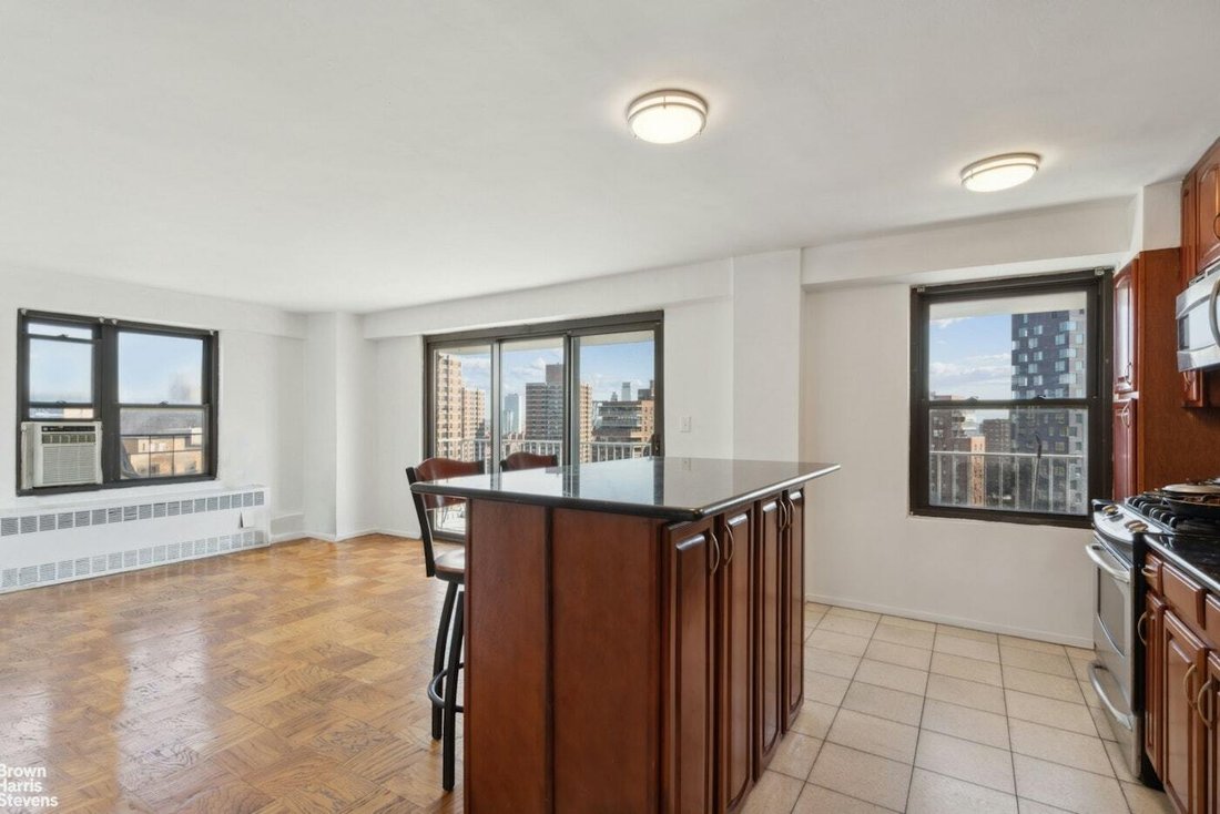 Co Op in New York, New York, United States 1 - 16867454