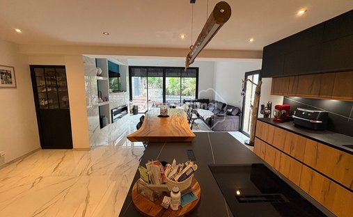 House in Le Grand Fosse-L'Escalette-Plan Capellan, Sausset-les-Pins, France 1