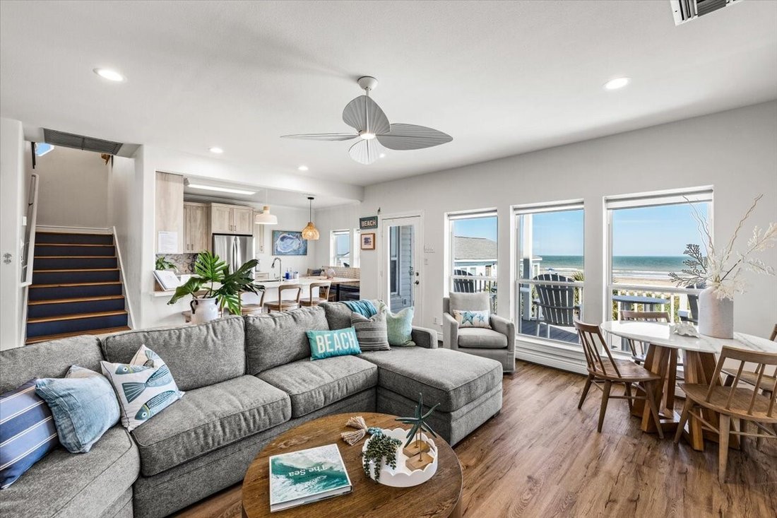 House in Galveston, Texas, United States 4 - 17931453