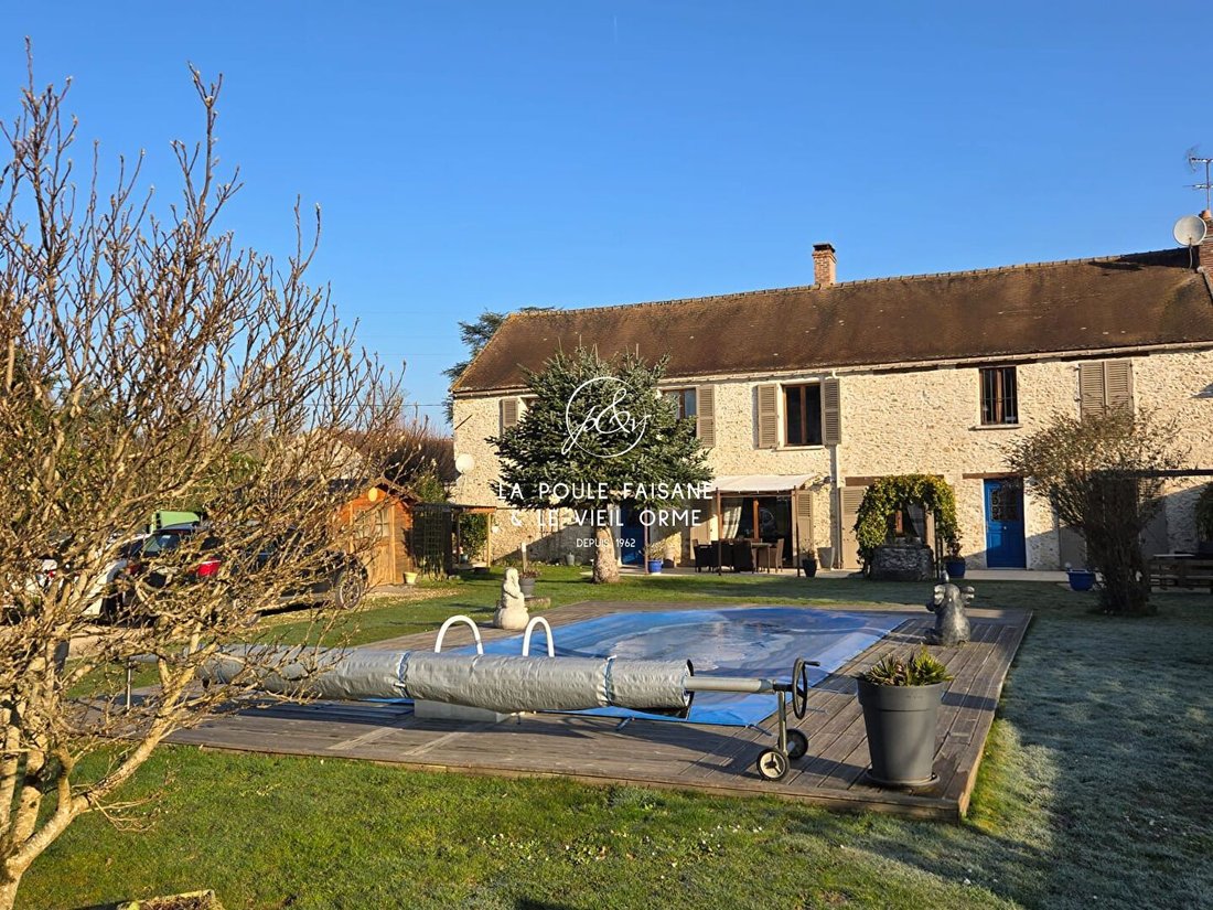 House in Rochefort-en-Yvelines, Ile-de-France, France 3 - 17473809