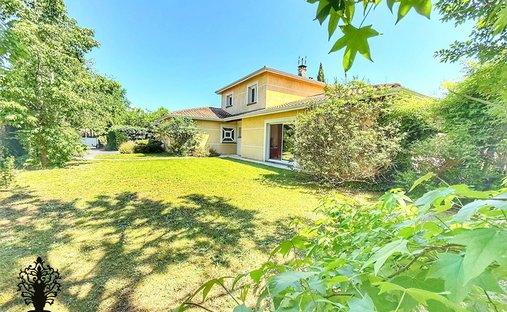 House in Loustalot, Gradignan, France 1