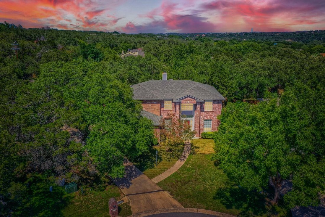 House in The Hills, Texas, United States 1 - 17937398