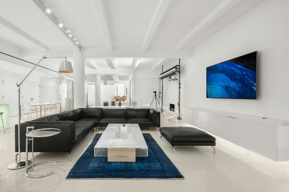 Condo in New York, New York, United States 3 - 17847570