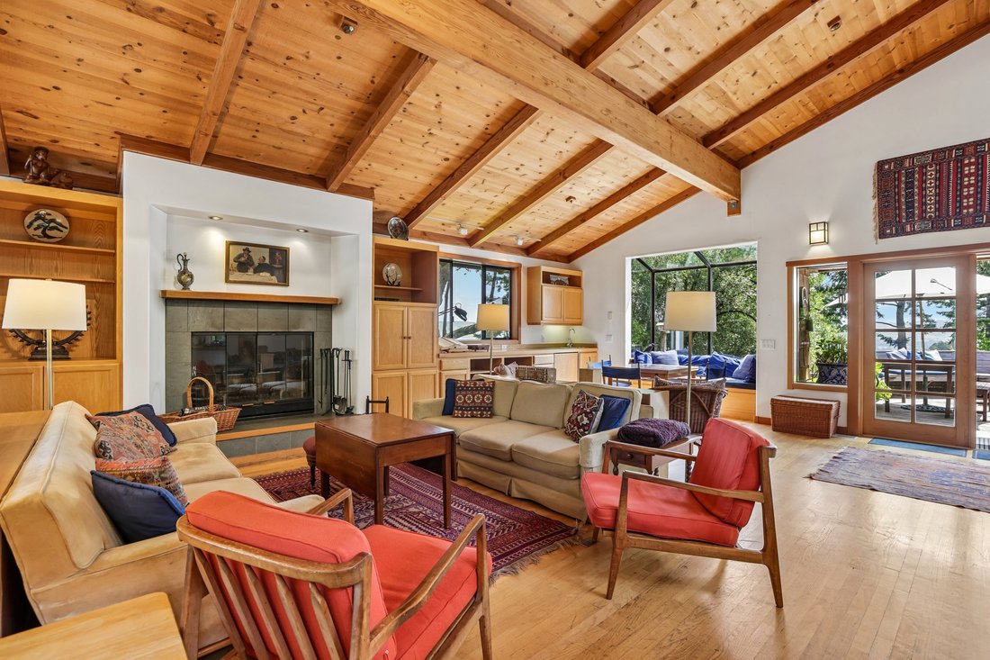 House in Point Reyes Station, California, United States 5 - 17931824