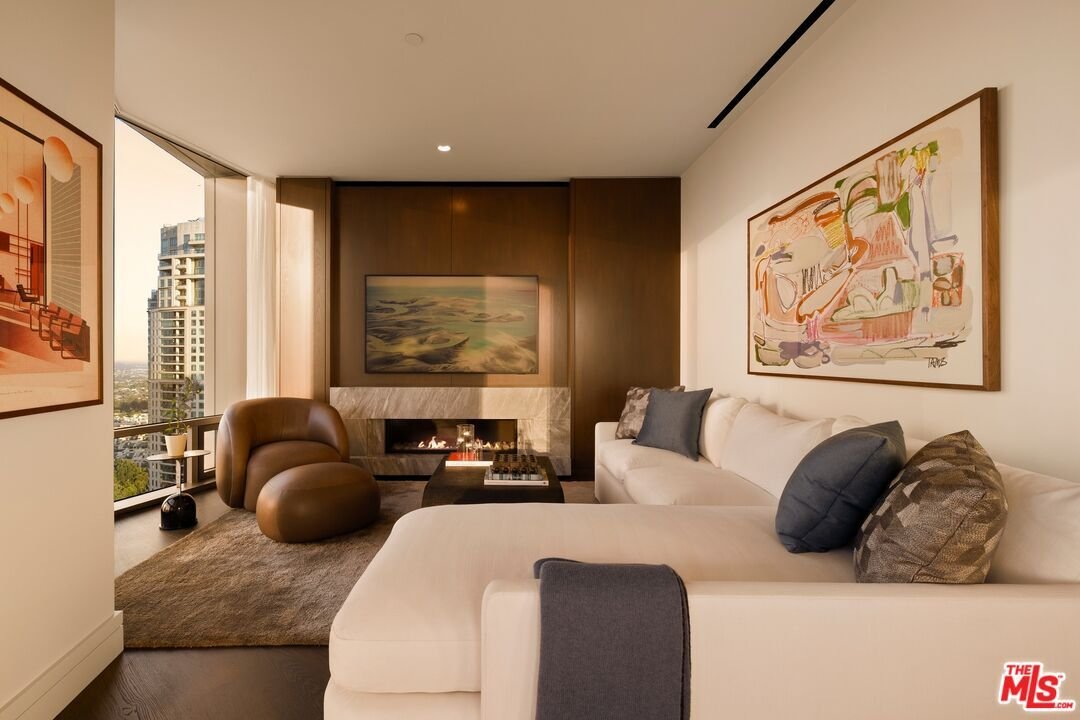 Condo in Los Angeles, California, United States 5 - 17930099