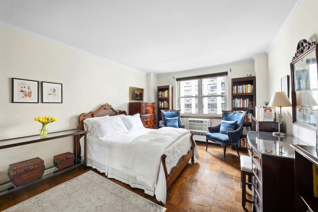 Co Op in New York, New York, United States 3 - 17889653
