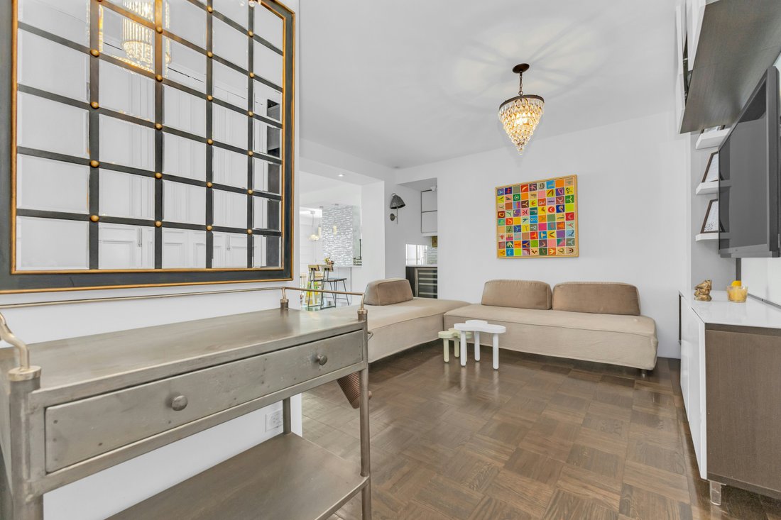 House in New York, New York, United States 3 - 17505212
