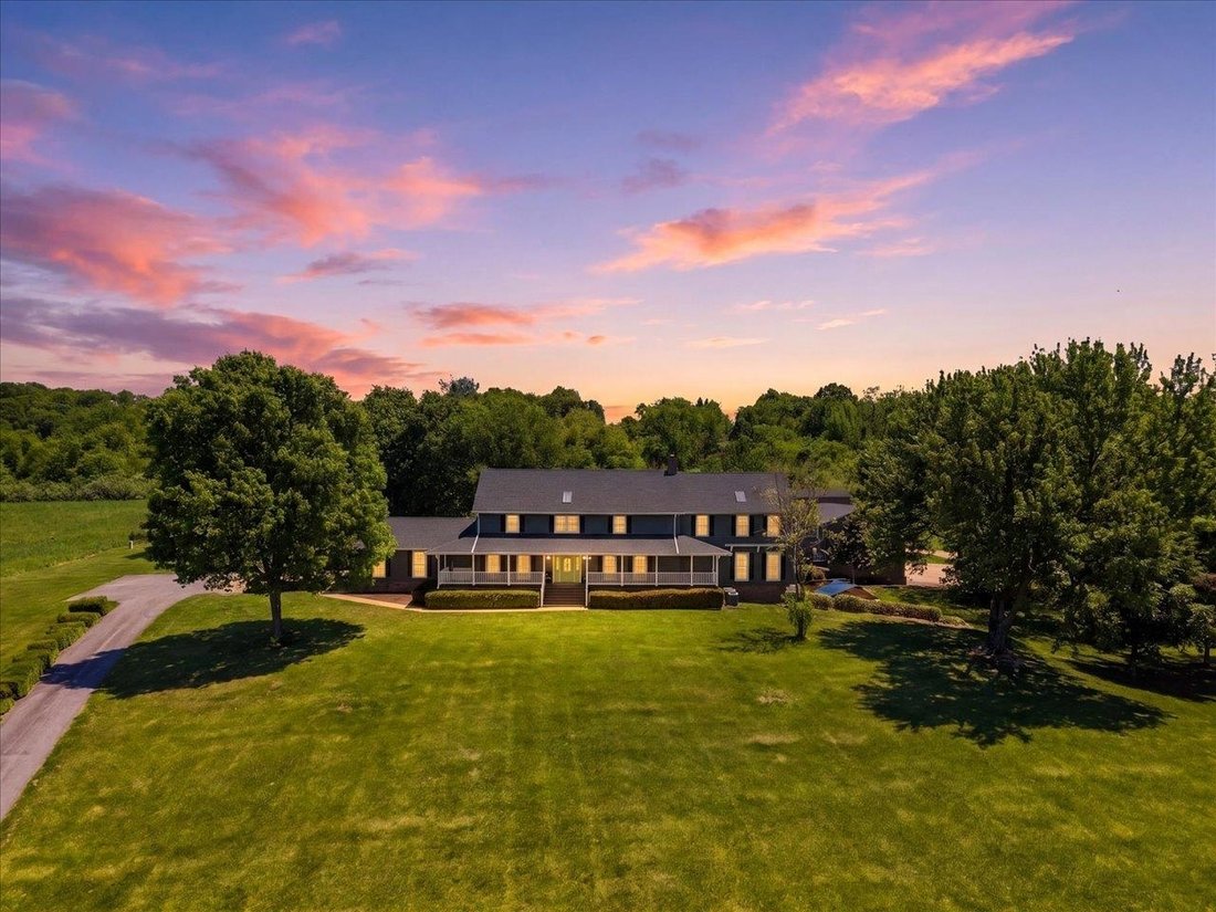 House in Fishersville, Virginia, United States 1 - 17945526