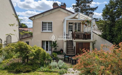 House in Le Chesnay, Le Chesnay-Rocquencourt, France 1