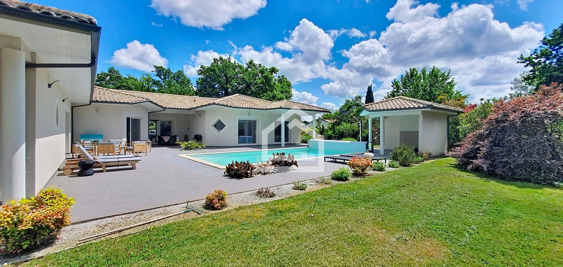House in Hourtin, Nouvelle-Aquitaine, France 1 - 17134046