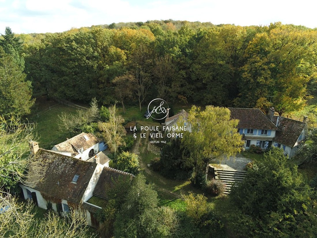 House in Rambouillet, Ile-de-France, France 1 - 16566544