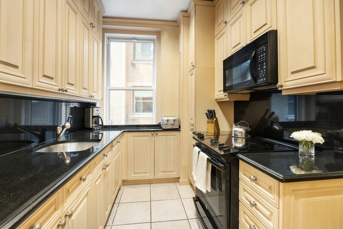 Co Op in New York, New York, United States 4 - 17839498