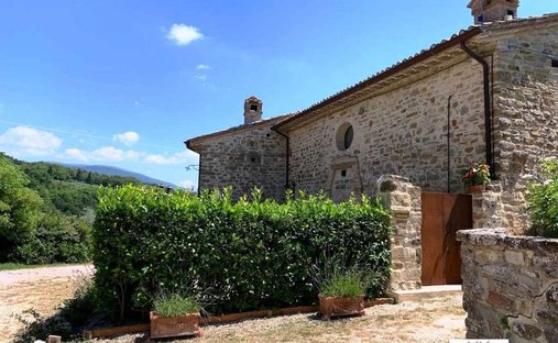 Country House in Assisi, Umbria, Italy 1