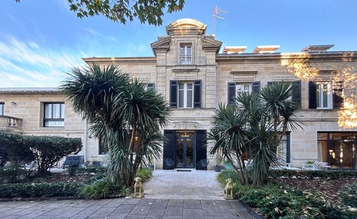 Villa in Le Lac-Bacalan, Bordeaux, France 1
