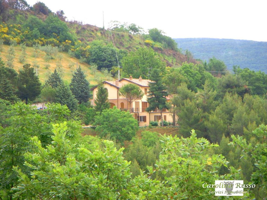 Villa in Gubbio, Umbria, Italy 2 - 16623867