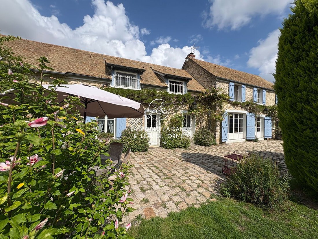 House in Houdan, Ile-de-France, France 1 - 16027858