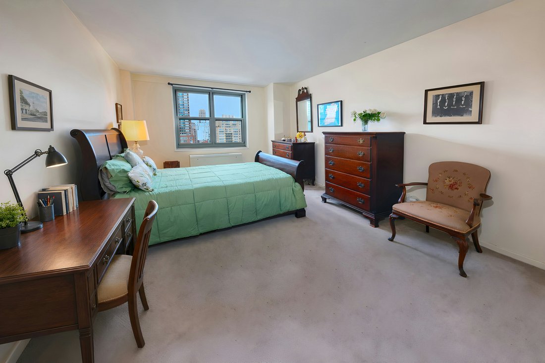 Co Op in New York, New York, United States 4 - 17823090