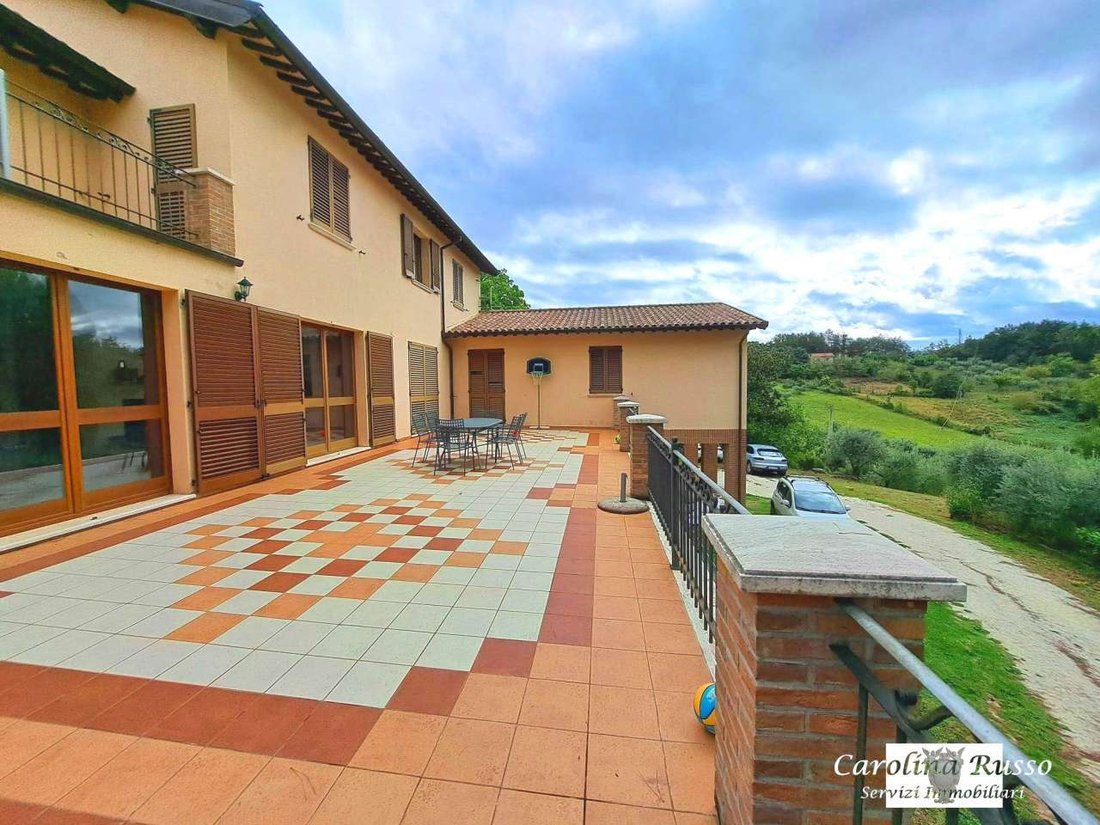 Villa in Gubbio, Umbria, Italy 4 - 16623867