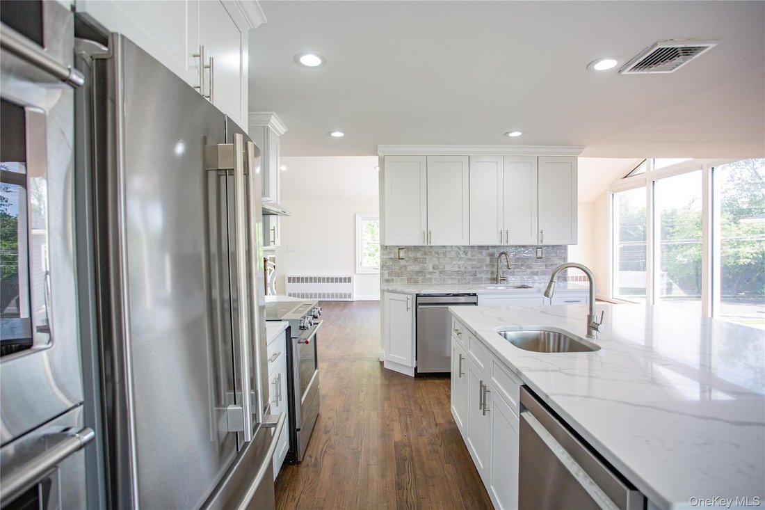 House in Woodmere, New York, United States 5 - 17932166