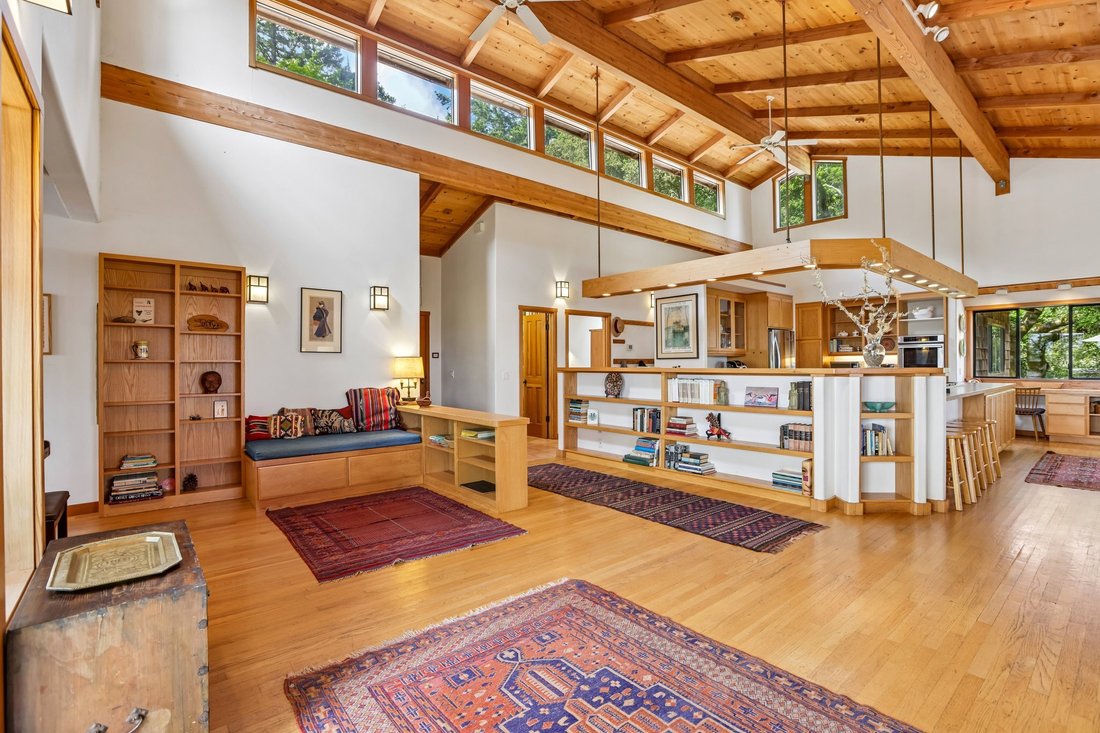 House in Point Reyes Station, California, United States 2 - 17931824