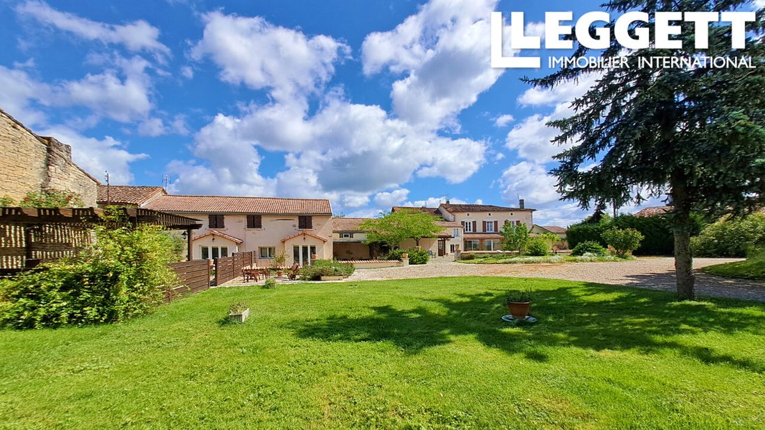 House in Villefagnan, Nouvelle-Aquitaine, France 1 - 17935243