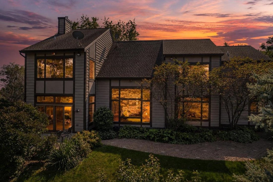 House in Janesville, Wisconsin, United States 1 - 17478153