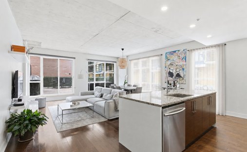 Appartamento a Montréal, Québec, Canada 1